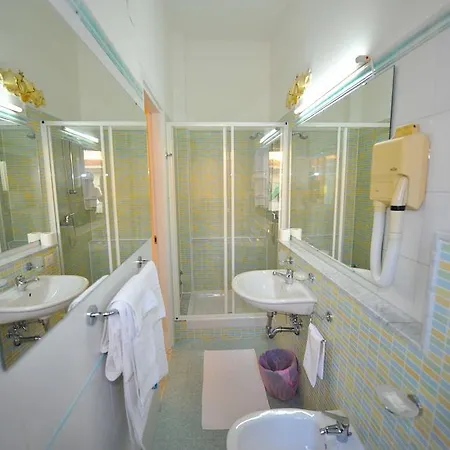 Hotel Donato 3*