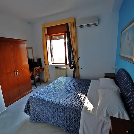 Donato Otel 3*