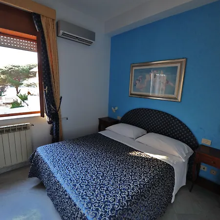 Donato Otel Ganzirri